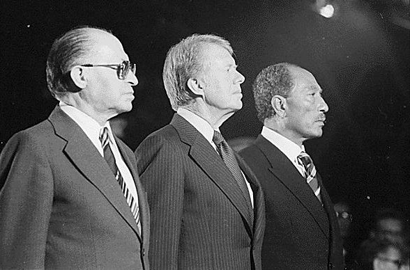מנחם בגין, ג'ימי קרטר ואנואר סאדאת בקמפ דייוויד ב-1978