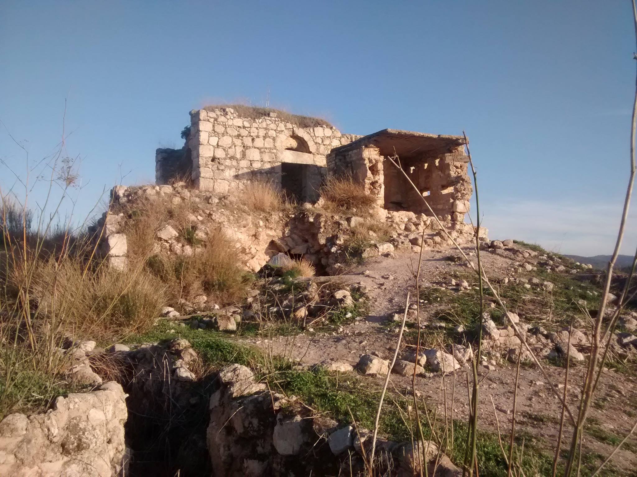 שרידי המבצר הצלבני בלטרון