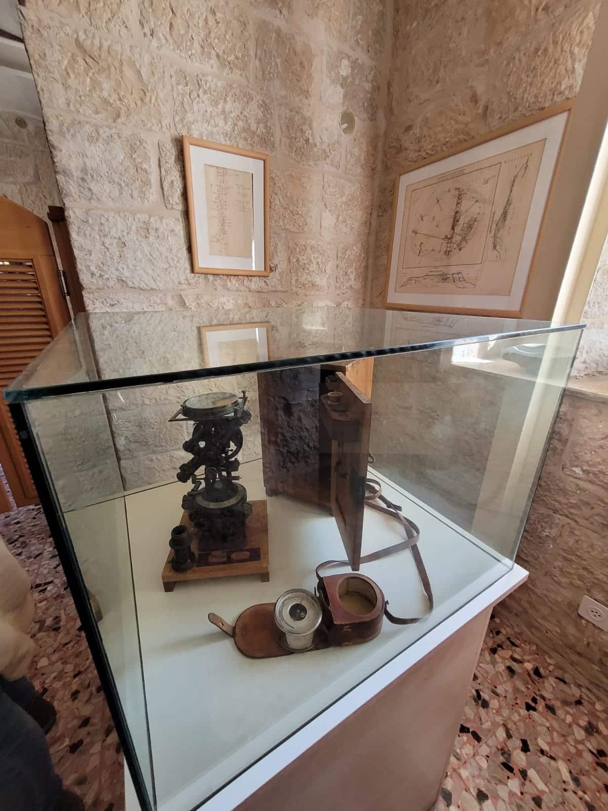 מכשיר המדידה כפי שמוצג כיום במוזיאון